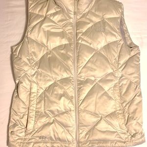Womens North Face cream 550 Vest